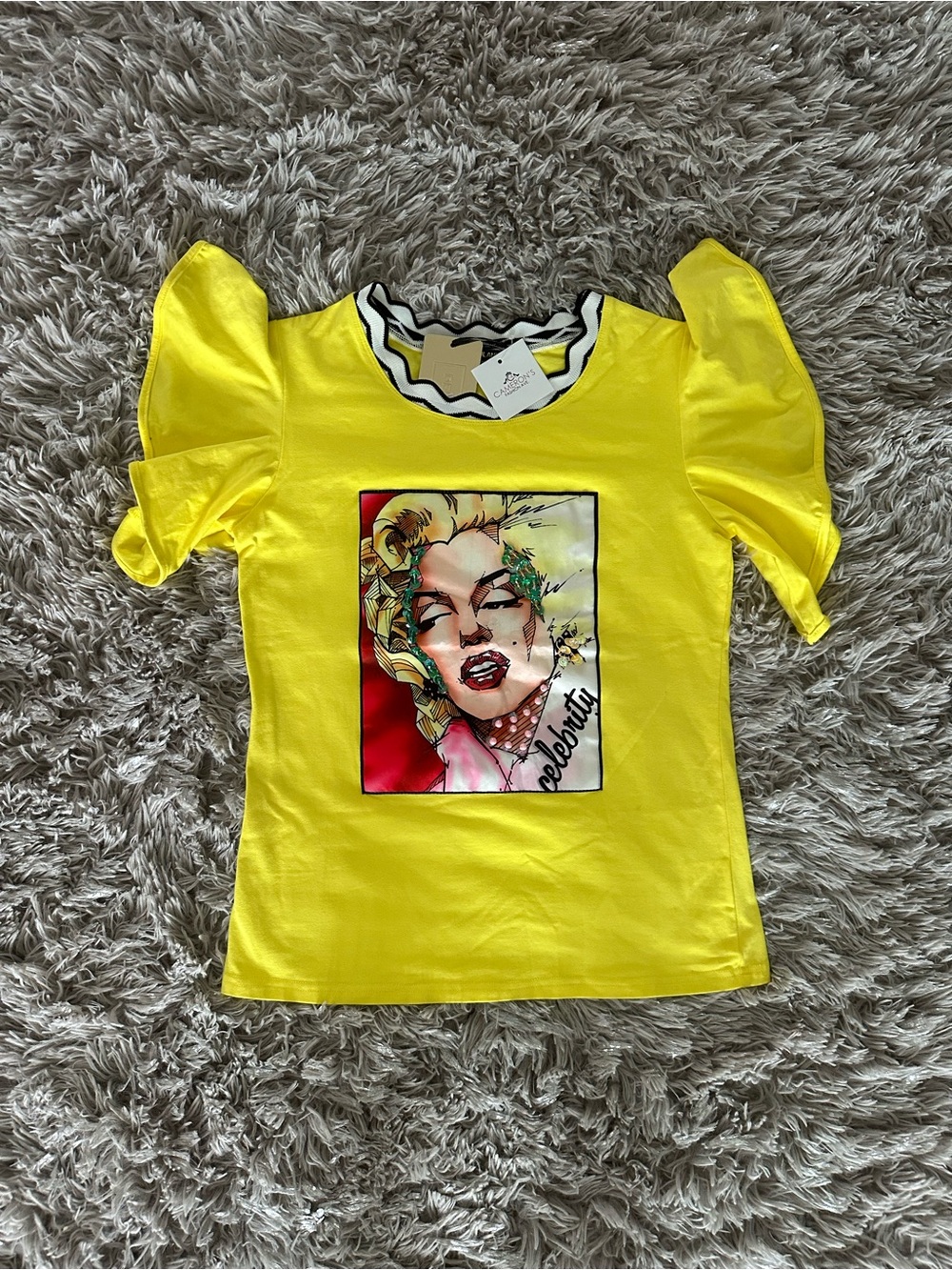 Bright Yellow Puff-Sleeve Graphic Tee with Pop-Art Front